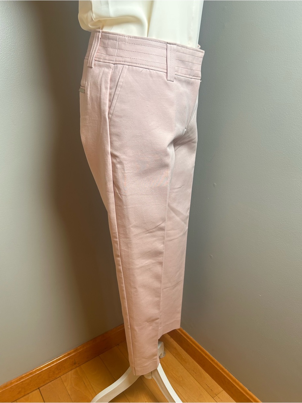 Jones New York Signature Pink
Straight Leg Pants Size 2 - Picture 11 of 16